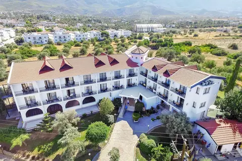 Ship Inn in Girne — foto 22