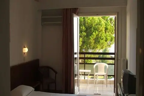 Irinna Hotel in Σβορωνάτα — foto 22