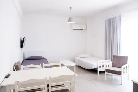 Kapetanios Bay Hotel in Παραλίμνι — foto 12