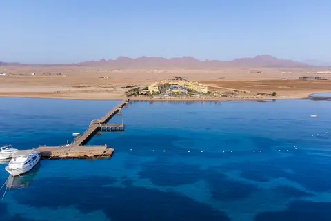Amwaj Beach Club Abu Soma in رأس أبو سومة — foto 27