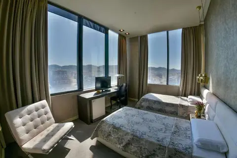La Boheme Hotel in Tirana — foto 12