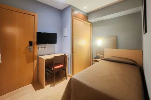 Hotel Faranda Express Alisas Santander in Santander — foto 16