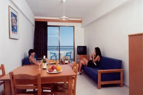 Corallia Beach Hotel Apartments in Πέγεια — foto 28