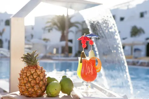 Gloria Ízaro Club Hotel in Puerto del Carmen — foto 3