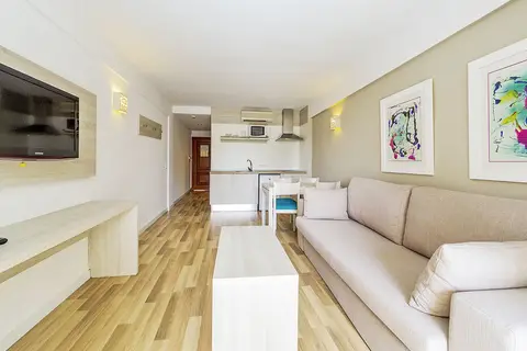 Floramar Aparthotel in Ferreries — foto 13