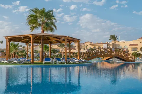 Cleopatra Luxury Resort in Xanadu Club Makadi Bay — foto 3
