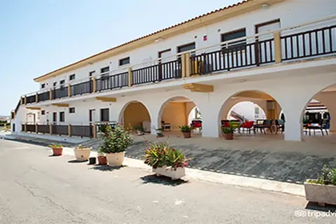 Cosmelenia Hotel & Apartments in Ayia Napa — foto 2