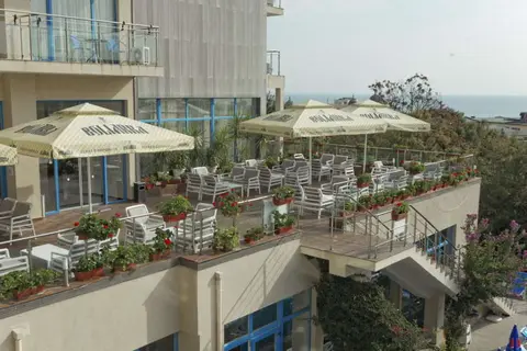 Slavey Hotel in Славей — foto 13