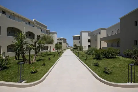 Vantaris Luxury Beach Resort in Dramia — foto 18