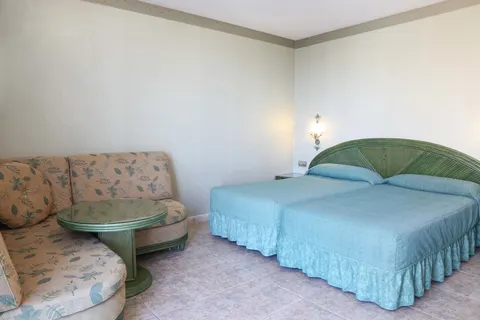 Hotel Kaktus Albir in l'Alfàs del Pi — foto 10