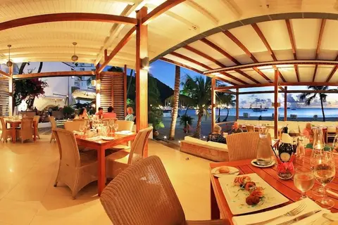 Holland House Beach Hotel in Philipsburg — foto 25