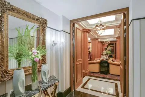 Maison Astor Paris, Curio Collection by Hilton in Parijs — foto 17