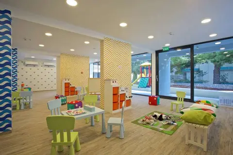 Medora Auri Family Beach Resort in Podgora — foto 23
