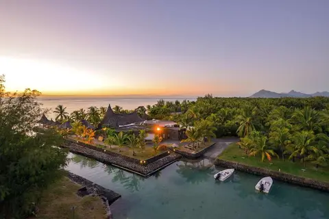 Beachcomber Paradis Hotel & Golf Club in Le Morne VCA