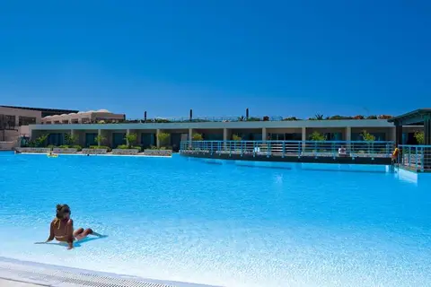 Giannoulis Cavo Spada Luxury Sports & Leisure in Tavronitis, foto 2