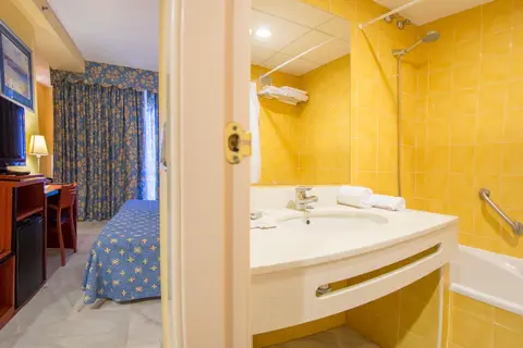 Hotel Biarritz in Benlloc — foto 20