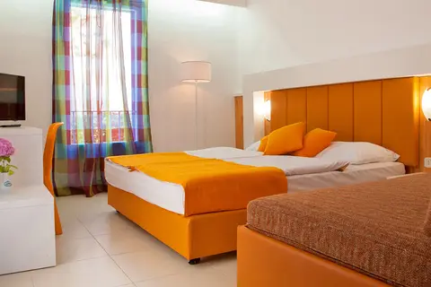 Slovenska Plaža Resort in Budva — foto 9