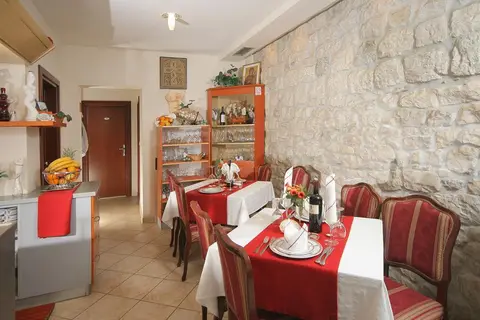 Palace Trogir in Rijeka — foto 12