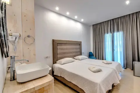 Anamar Santorini in Δημοτική Ενότητα Θήρας — foto 16