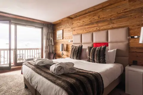 Hotel Koh-I Nor in Les Belleville — foto 3