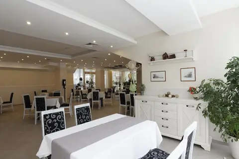 Hotel Slavey in СПА център Ривиера Бийч — foto 21