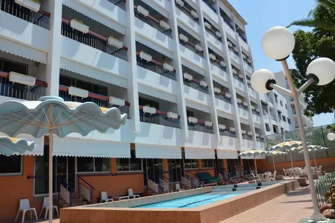 Yasmina in Rabat — foto 8