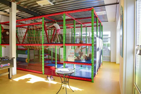 Vakantiepark De Biesbosch foto 3