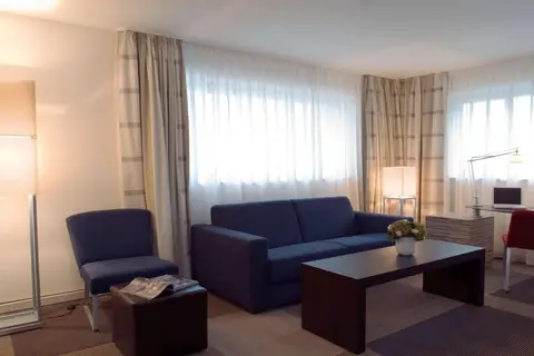 Mövenpick Hotel Amsterdam City Centre in Amsterdam — foto 16