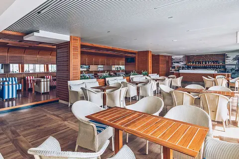 Carine Hotel Delfin in Bijela — foto 14