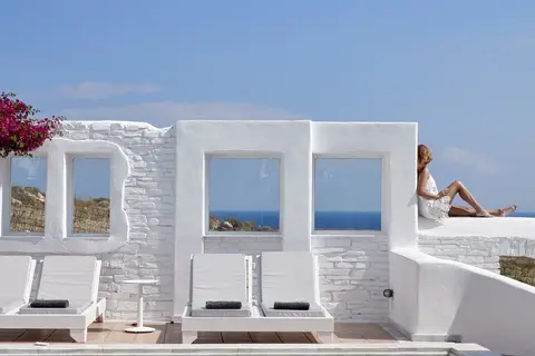 Mr & Mrs White Paros in Νάουσα — foto 24