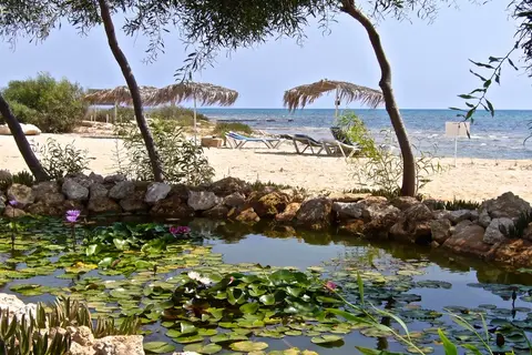 Thalassines Beach Villas in Sotira — foto 22