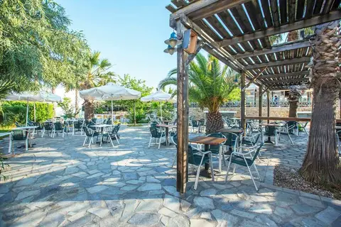 Golden Coast Hotel & Bungalows in Δημοτική Ενότητα Νέας Μάκρης — foto 8