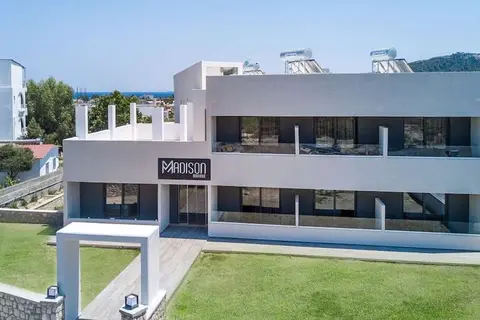 Madison Boutique Hotel in Φαληράκι — foto 10
