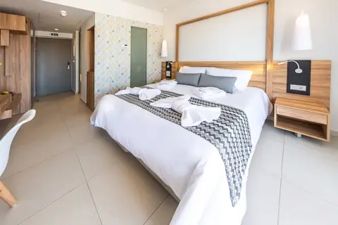 Kiani Beach Resort in Καλύβες — foto 29