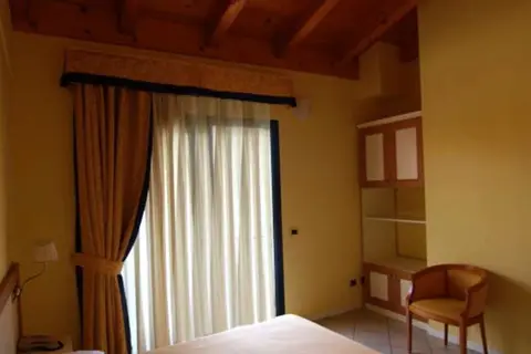 Residence Le Terrazze Sul Lago in Padenghe sul Garda — foto 29