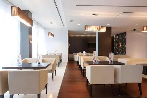 Hotel Occidental Praha Five in Praag — foto 16