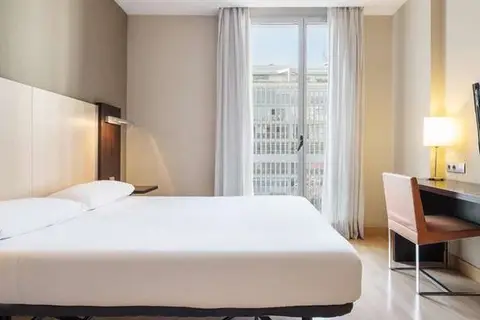 Hotel Ilunion Auditori in Barcelona — foto 2