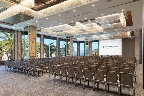 Wyndham Grand Izmir Özdilek Thermal & Spa in Konak — foto 18