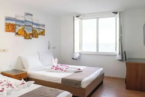 Beach Hotel Croatia in Podgora — foto 2