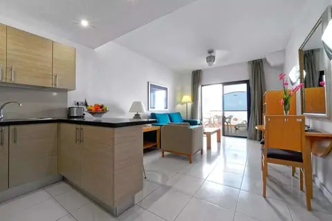 Hollywood Mirage in Arona — foto 6