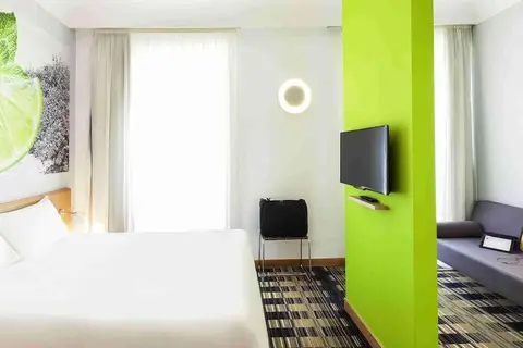 Ibis Styles Napoli Garibaldi in Napels, foto 4