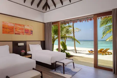 Radisson Blu Resort Maldives in Huruelhi Island — foto 20
