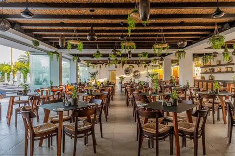 Nelia Beach Hotel in Ayia Napa — foto 29