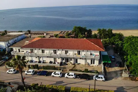 Possidona Beach in Γερακινή — foto 8