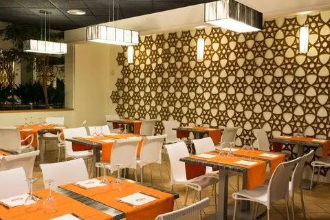 Stel in Roda de Berà — foto 21