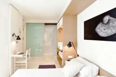 Denit Barcelona in Barcelona — foto 6