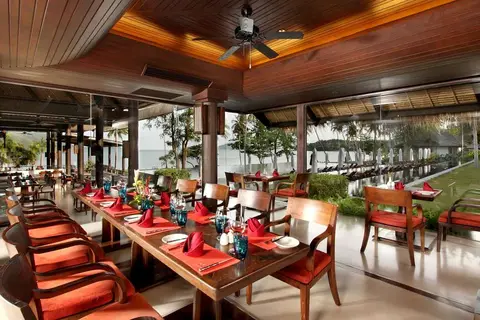 The Vijitt Resort Phuket in The Lago Condominium Naiharn Beach Phuket, foto 18