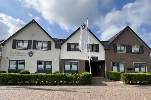 Giethoorn Old Art Hotel in Giethoorn