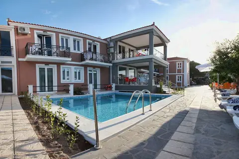 Sun & Sea Luxury Hotel in Πέτρα — foto 12