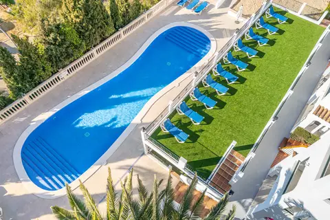 Holiday Center Santa Ponsa in Calvià — foto 5